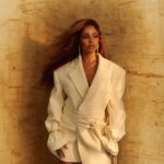 Vanessa Morgan Instagram - Part 2 🦁 @numero_netherlands Photographer: @raulromo Words: @janaletonja Editor: @timiletonja Stylist: @jordanshilee Makeup: @carolagmakeup  Hair: @larryjarahsims