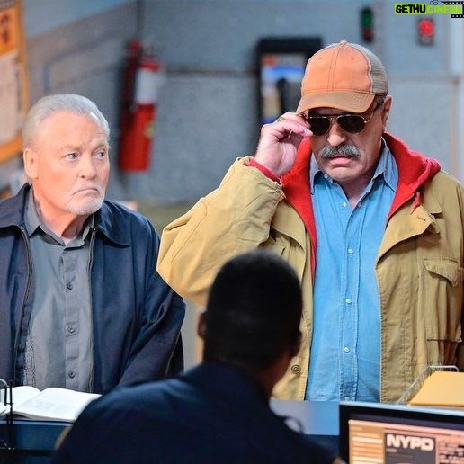 Vanessa Ray Instagram - Anxious to see the season 13 premiere of @bluebloods_cbs tonight @10pm on CBS. This script made me cry when I read it. How’s that for a promo pitch? Lol. Enjoy lucky 13. #bluebloods #jamko #season13