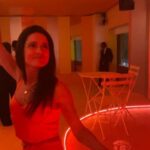 Vanessa Ray Instagram - There are just those friends that make every experience fun. @jennaraehull is the friend that throws that experience/party l and @ali_cobrin is the friend that makes it a “night”. So proud of @onesownfireside @jennaraehull and the entire crew behind the @hermes event tonight.❤️