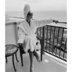 Vanessa Ray Instagram – Under pack: you don’t have the ONE shirt you want.
Over pack:  you only wear ONE shirt.

#vacation #anniversary @hm @terranearesort @chanelofficial @andotherstories #therewillbetacos