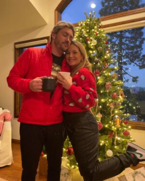 Vanessa Ray Instagram - Your favorite dorks (accidentally) wore matching Christmas outfits. I too am disappointed in us, but also we love Nikes and each other so🤷‍♀️🎄🎅☕️