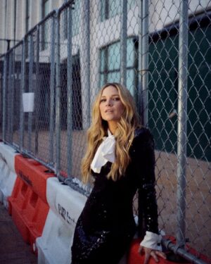 Vanessa Ray Instagram - 📸 @jennyandersonphoto