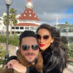 Vanessa Villela Instagram – Love is in the air🦋🥰 
Happy Sunday familia! 🤍
Feliz Domingo familia 🤍
Te amo babyy @tomfraud ❤️