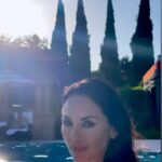 Vanessa Villela Instagram - Nourishing my body and soul is a gift I give to myself, connecting with nature, meditating eating healthy, and working out. 🥰🦋 specially for my fitness journey. Who’s with me?? 🙋🏻‍♀️ Share with me your favorite nourishing rituals❤️ Nutrir mi cuerpo y mi alma es un regalo que me hago, no sólo con lo que como sino también conectándome con la naturaleza, meditando y haciendo ejercicio. 🦋 Comparte conmigo tus rituales favoritos❤️