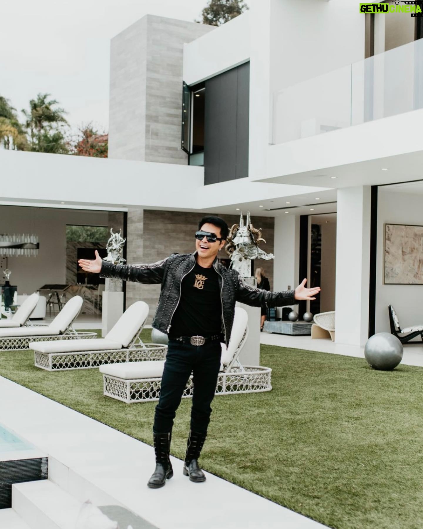 Vanessa Villela Instagram - ✨ Reliving the Magic of the Twilight Open House with Sculpture Showcase! ✨ I’m excited to give you a closer look at some of the amazing sculptures showcased at our unforgettable VIP open house at 9945 Beverly Grove Dr. Beverly Hills| 90210 We immersed ourselves in the world of artistry and elegance with the incredible works of Sir Daniel Winn, a true master of his craft. From the moment we set our eyes on this stunning piece, we knew we were witnessing something truly extraordinary. Believe me when I say everyone was in awe of his expert craftsmanship and the mesmerizing beauty of his work. I wish you could have been there with me to have seen his work in person! I hope these photos captured the essence of this breathtaking experience. Swipe through and let yourself be inspired by creativity. Make sure to stay tuned for more incredible moments of this amazing day! Sending you all the positive vibes and creative energy! ✨💫 🦋 Happy Friday Big THANK YOU to @taketwophotos for your impeccable and beautiful work! You guys are awesome!!🌟🌟🌟 #SculptureShowcase #ArtisticMastery #DanielWinnSculptures #LuxuryLiving #UnforgettableExperiences