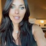 Vanessa Villela Instagram - Live en Español e Inglés 🥰 Sharing with you my new secret weapon to loose weight so you can do it with me💃🏻🦋Link in my Bio😊 and stories🥰 Aquí les comparto mi nueva arma secreta que me esta ayudando a perder peso pero ponerme en forma. Les deje el link en mi perfil y en mis stories🦋