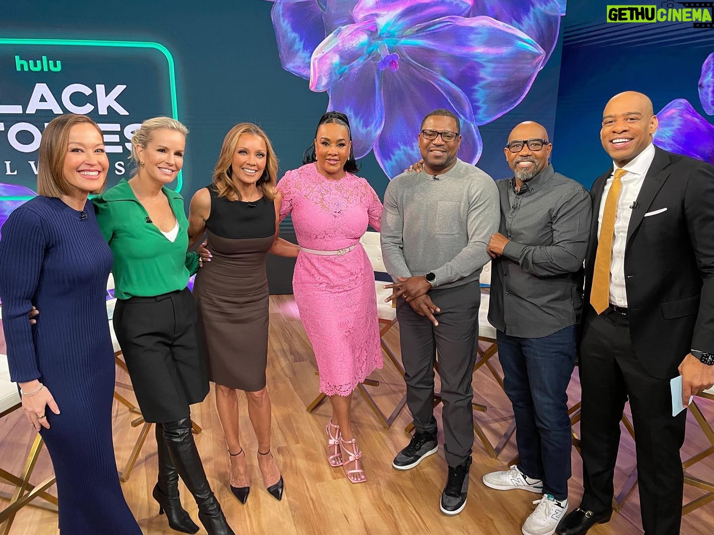 Vanessa Williams Instagram - This is what family looks like. This Soul Food reunion was everything! #BlackStoriesAlways
