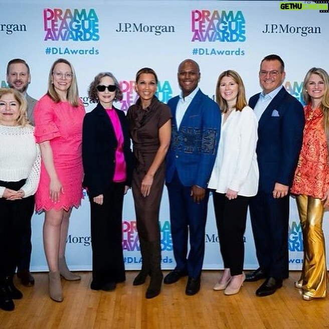 Vanessa Williams Instagram - I had the honor of announcing the 2024 nominations for the @dramaleague awards on Monday, alongside the amazing, Bebe Neuwirth…Congrats to all the nominees. Here’s a clip of the nomination announcement. For full video visit @dramaleague .. Pics repost: @jonathandemar (lovely to have reunited with you as well) Dress 👗 by @boss (Hugo Boss) #acting #broadway #dramaleague #vanessawilliams #nominationsannouncement #committee #dramaleagueawards2024 #dramaleagueawards #2024awards #90thannulawards #awardseason