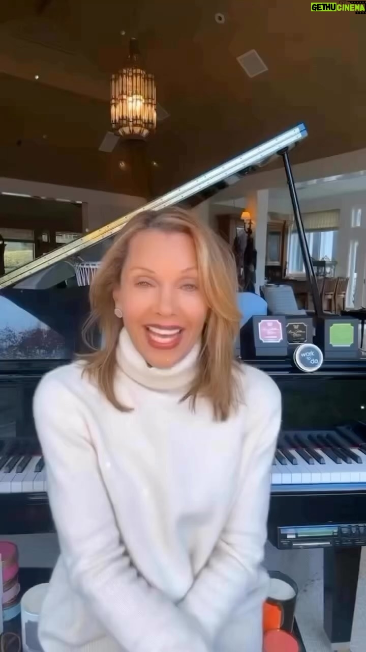 Vanessa Williams Instagram - Light up your holidays with my new enchanting candle collection – where warmth meets wonder in every flicker. Elevate your festive ambiance with our unique scents! ✨🕯️ #HolidayGlow #CandleMagic #Repost @vanessawilliamsofficial ・・・ Holiday Candles available now 🎄shopChristopherToddHall.com/Vanessa-Williams ✨ #sale #candles