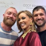 Vanessa Williams Instagram – #BargainBlock in the house 🙌🏽 Love watching @keithbynum_ & @emuralit on @hgtv and sharing some holiday cheer