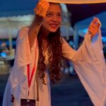 Varsha Bollamma Instagram – Sky full of lanterns and a heart full of dreams :’) 
I remember looking up at the sky and tearing up :’) Though 2023 has been bittersweet, it filled my heart with extreme gratitude and love for everything and everyone :’) 
Thank you 2023 for all the love and lessons 🩵
Happy new year everyone 🤗🤍
.
.
#skylantern #lantern