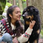 Varsha Bollamma Instagram – A kutty love story 🥹🩵🐶
.
.
#throwback