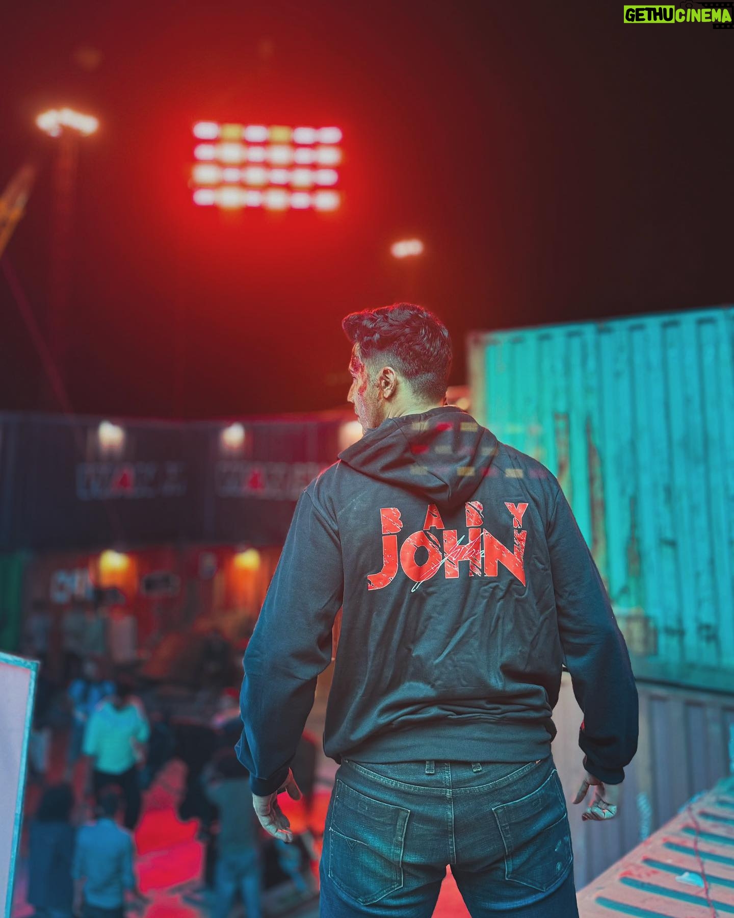 Varun Dhawan Instagram - #BABYJOHN -day 70 Filming relentlessly till the sun didn’t rise and then also our unit kept going. One of the hardest shoots Iv been on#grind