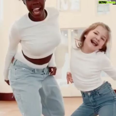 Verónica Castro Instagram - @worldafrodance Se solicita maestra para aprender este baile 👏🏼👏🏼👏🏼👏🏼👏🏼👏🏼🤩🌹