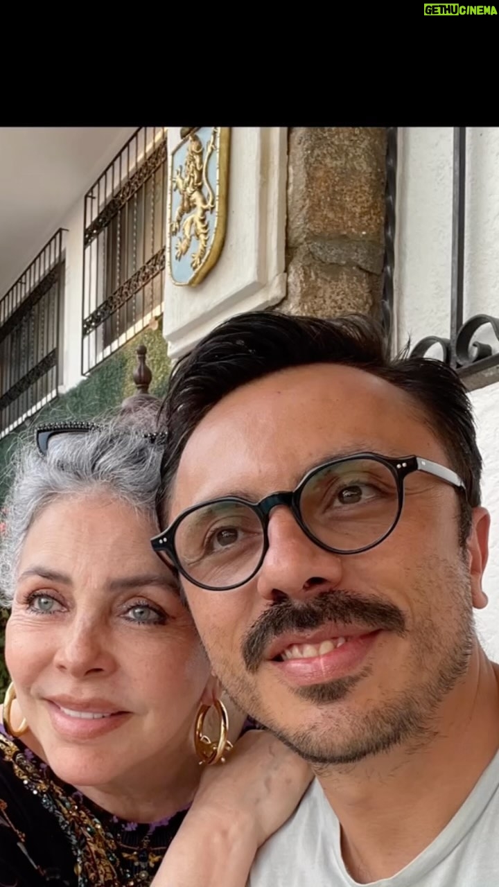 Verónica Castro - 32.9K Likes - FELÍZ CUMPLE AMOR 🌹🍾🙏🙇🏻♀️♥️😍🥰. @michcastro