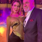 Verónica Montes Instagram – Momentos increíbles que quedarán grabados en mi corazón. 😊❤️
Una noche increíble con mi familia de El Maleficio❤️🔥
¡No se la pierdan! 

Dress by: Martha y equipo de @televisa 
Hair style: @judithvaz_peinados 
💄: @blancamartinez.makeupartist 
#elmaleficio #juliaperalta #actriz #veronicamontes #mexico