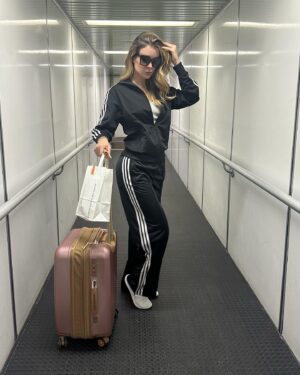Verónica Montes Instagram - Weekend recap 🫶🏼

#mood #weekend #veronicamontes #fashion