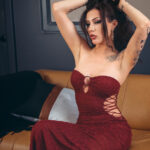 Vera Bambi Instagram – Wait, I just need one more minute, I want to change my hair.

Which photo is your favorite?