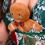Vera Bambi Instagram - Hey there Gingerbread Man. Watch, I’m about to eat your family . 🔗 bio . @pompiliophotography