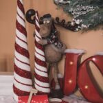 Vera Bambi Instagram - Just a happy girl with my hot chocolate and Christmas Moose buddy. His name is Steve. He definitely looks like a Steve. But you gotta say it in your lowest voice and drag out the “eve” like “Steeeve”. Then on the 24th you can wish us a Merry Christmas steeeEVE