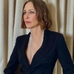 Vera Farmiga Instagram - A MARVELous @HAWKEYEofficial premiere thanks to my #Glamgang Styling: @ecduzit Hair: @jennychohair Makeup: @karayoshimotobua Suit: @bella_freud Pearls: @ryanrocheny and @verafarmiga