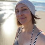 Vera Farmiga Instagram - Feliz Navidad y Pura Vida, Queridos! 🇨🇷🎄