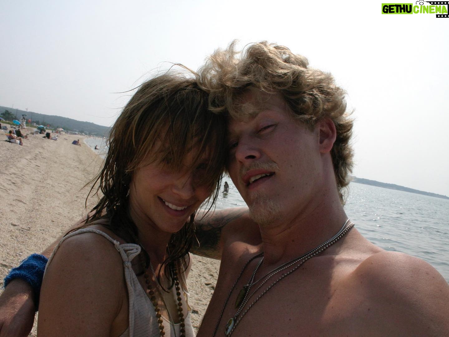 Vera Farmiga Instagram - Dang that Cupid… drew back his bow… really let that arrow go with us. 💘💘Love you, my best friend. Love us, then and now. Let’s party @rennhawkey