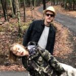 Vera Farmiga Instagram - Happy Father’s Day to the Pied Piper sherpa of our lives, @rennhawkey. You, Love of my life, have walked 4541 days of epic paternity, carrying us on your strong back, giving, sacrificing, loving, humoring us towards the summit. Rock on, my Love, in your fatherhood expedition. You are a master.