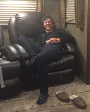 Vera Farmiga Instagram - Good ol’ times on #BatesMotel with @freddiehighmore. See it if you haven’t.  @buzzfeed @kerry_ehrin_ @carltoncuse @insidebates @nestorcarbonell @maxthieriot @livkatecooke