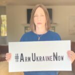 Vera Farmiga Instagram - #ArmUkraineNow STOP THE WAR. @potus @kamalaharris #defendfreedom #UnitedwithUkraine #IStandWithUkraine #СлаваУкраїні! #SlavaUkraini #GloryToUkraine *Post a picture of yourself with a sign #ArmUkraineNow *Ask your government to support Ukraine *Tag 3 friends and ask them to do the same.