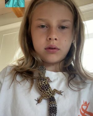 Vera Farmiga Instagram - 6 weeks separated from my husband and 10 and 12 year olds, @justinpjtrudeau.  FAMILY AND LOVE IS ESSENTIAL.  Please give science some credit and loosen border restrictions and protocols ASAP for the fully vaxxed and work permitted. @rennhawkey @herpetologist_fynn @fynnhawkey @gyttahawkey @senschumer @repbrianhiggins @fordnationdougford  @pattyhajdu @joebiden