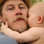 Vera Farmiga Instagram - Happy Father’s Day to the best of the best, my king @rennhawkey . ❤️❤️❤️