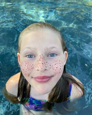 Vera Farmiga Instagram - 6 weeks separated from my husband and 10 and 12 year olds, @justinpjtrudeau.  FAMILY AND LOVE IS ESSENTIAL.  Please give science some credit and loosen border restrictions and protocols ASAP for the fully vaxxed and work permitted. @rennhawkey @herpetologist_fynn @fynnhawkey @gyttahawkey @senschumer @repbrianhiggins @fordnationdougford  @pattyhajdu @joebiden