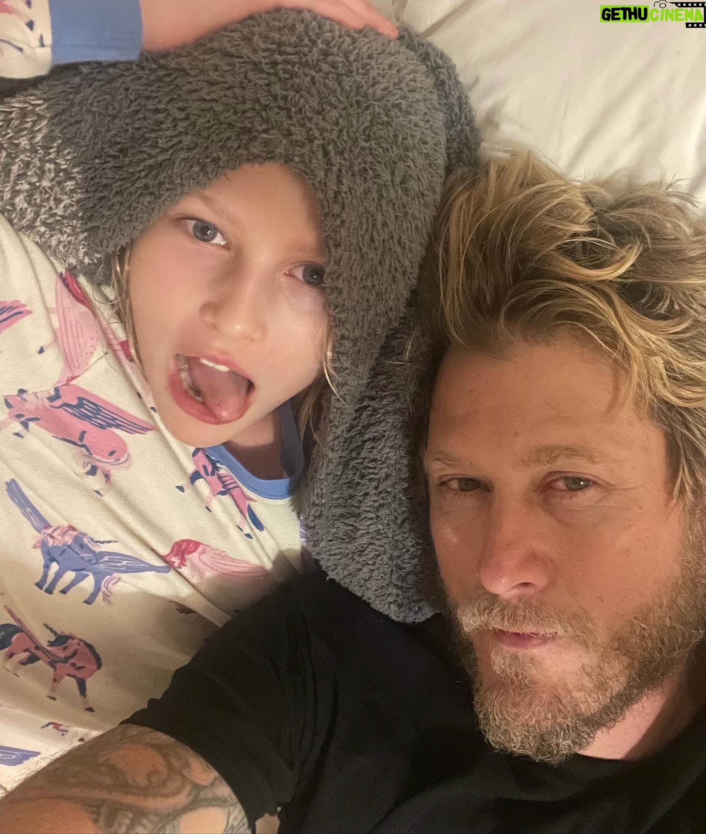 Vera Farmiga Instagram - This noble, big-hearted, dynamo Aries Ram, my regal horned Darling @rennhawkey, turns 48 today. Light of my Life, thank you for always sparking a wildfire of enthusiasm, inspiration, and fun in our everyday lives and turning our dreams into realities. We love you, V, F, G, M, and G. @herpetologist_fynn @gyttahawkey