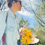Vicky Kaya Instagram - 💐 #ootd #mondaymood #flowers