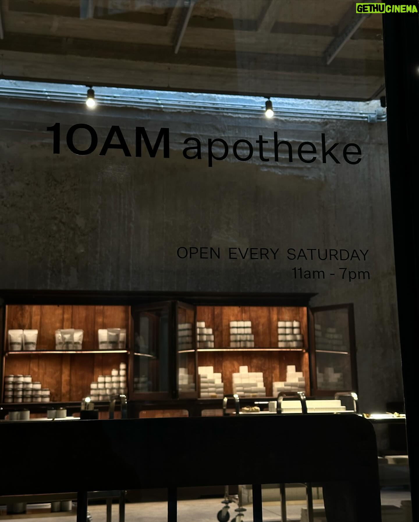 Vicky Kaya Instagram - I just like good souls!! 🤍🤍Thank you @ev_pap for having me in your soul lifting world! #10amapotheke