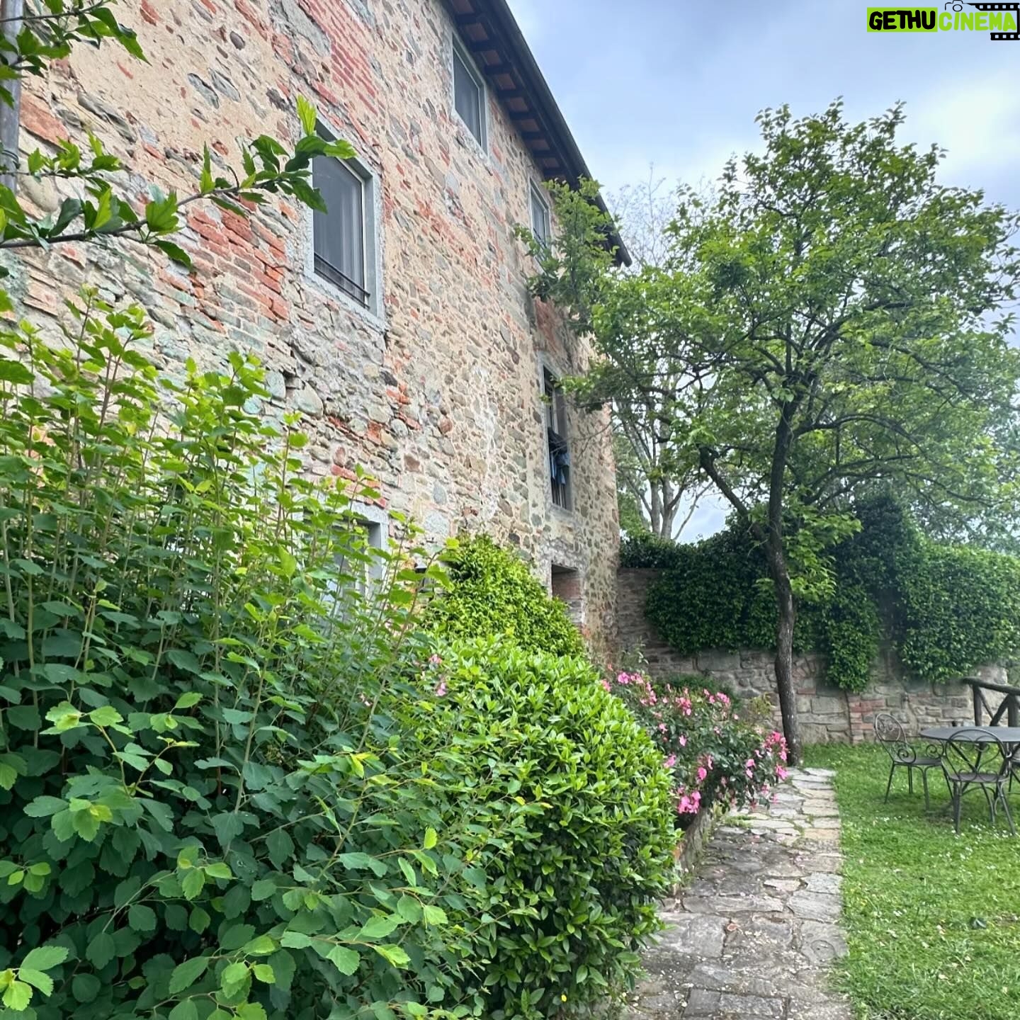 Vicky Martín Berrocal Instagram - En la toscana… entre colinas y viñedos🤍 Segunda parada de un puente de mayo para el recuerdo
