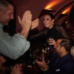 Vicky Martín Berrocal Instagram - Feliz de ser feliz!!! Pero la verdad es que imposible no serlo cuando una se siente tan querida… Gracias amigos por hacerme pasar una noche mágica! Y una cosa más que me queda por decir “ Lo que pasa en Caripen, se queda en Caripen”😜