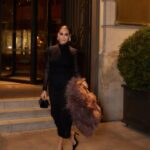 Vicky Martín Berrocal Instagram - Noche mágica la de ayer💥 Es cierto que intento celebrar la vida cada día pero ayer además celebre mi cumpleaños… os quiero enseñar el look😊 Y también para que fuera aún más especial decidí pasar la noche en el que se ha convertido en mi segunda casa en Madrid @fsmadrid 🤍🤍 👗 @victoria.coleccion Estudio 👡 @giuseppezanotti 👝 @aquazzura 📸 @manuelmartosc 🧥 @redondobrand