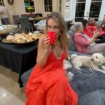 Victoria Jancke Instagram – Merry Christmas everyone ❤️ Much love and blessings from @winnie.havapoo and me from our first Christmas in the US ✨🇺🇸❤️