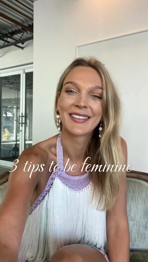Victoria Jancke Instagram - Tips in how to be feminine:
🦋 be vulnerable 
🦋 nurture yourself 
🦋 accept compliments 
🦋 help others 
What will you try first? 🩷✨ #feminine #personalgrowth
