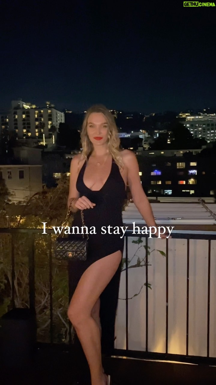 Victoria Jancke - 3 Likes - Affirm with me: “My happiness is my priority!”
