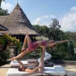 Victoria Jancke Instagram - Unforgettable days in @viceroybali . Acro yoga, first MasterMind session and vegan MasterHeart dinner. When luxury, relaxation and deep connection meet. Thank you for those amazing days @viceroybali ✨🌺🤍🦋 #anzeige