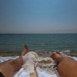 Victoria Mehault Instagram - J'ai mis cette photo parce que franchement je suis trop fière de moi, et de comment mon corps a changé ces dernières semaines. Je me suis faite descendre sur mon poids pendant la diffusion des apprentis et honnêtement, ça n'a pas été facile car j'ai toujours eu une relation spéciale avec mon corps. Mais au lieu de m'éteindre, ça m'a juste sur motivée à me dépasser et à enfin avoir le corps dans lequel je me sens bien ! Donc merci au sport et merci au gros haineux qui ont fait de moi une déesse grecque (et oui en mai on peux aller à la plage quand on habite dans le sud)