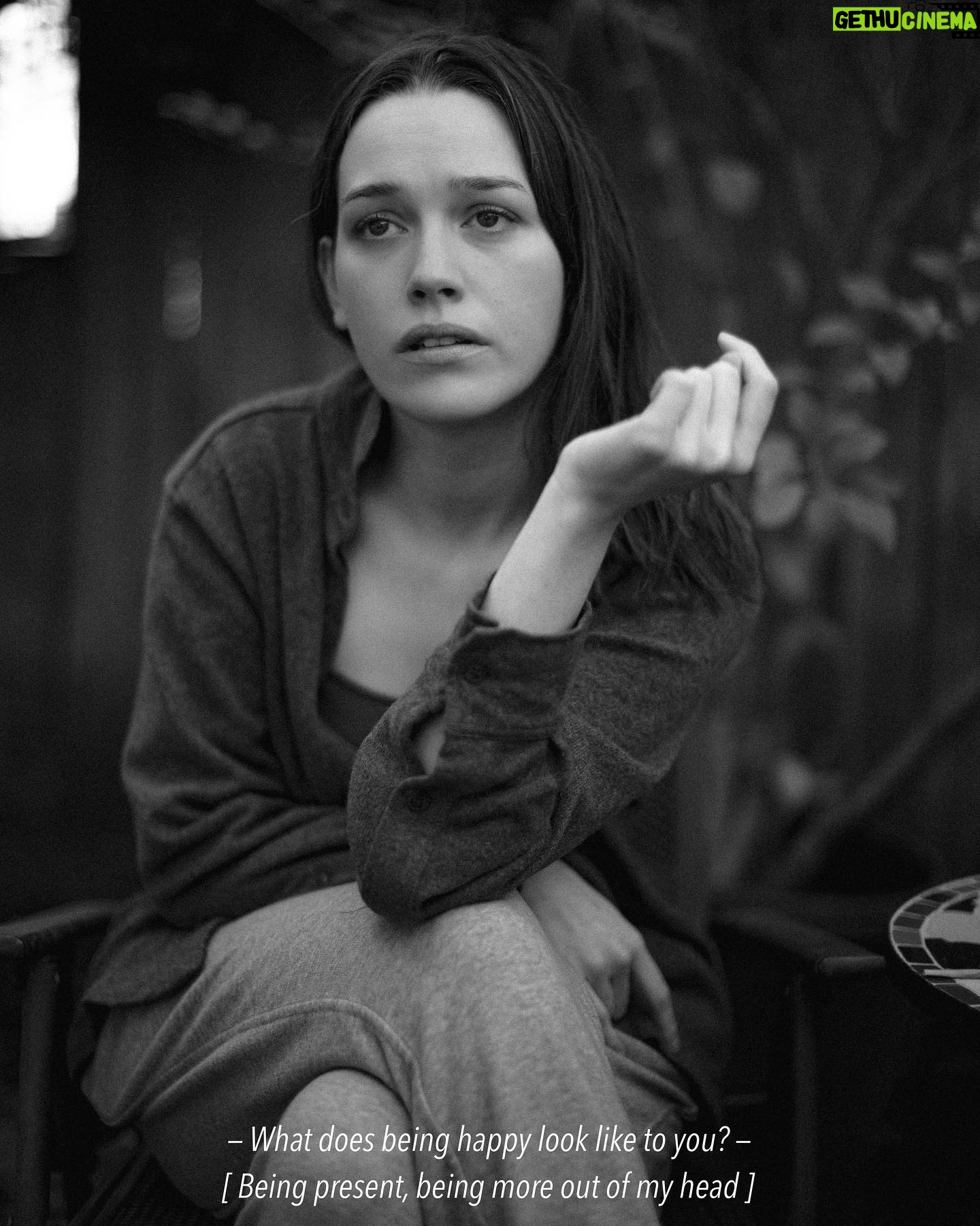Victoria Pedretti - 440.5K Likes - “Allow yourself to be yourself fully...”
Meet Victoria — a tv and film actor. Such a privilege to sit down and talk about humanity, creativity, and body image with her. Be sure to read her full interview, you don’t want to miss this one! ♥️ @then0t0ri0usvip
Full Interview: https://www.macksfilms.org/on-the-verge/victoria-pedretti
📸: @macksfilms
#OnTheVergeInterviews