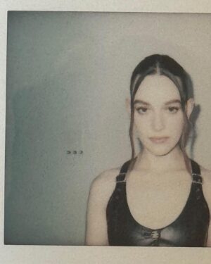 Victoria Pedretti Instagram - The jewelry was more than fine. @CHANELofficial @welovecoco @CHANEL.beauty #CHANEL5thAvenue @virgile.guinard @bfa @gettyentertainment.
