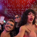 Victoria Volkova Instagram – abril, ojalá instagram me dejara subir más de 10 fotos. estuviste intensísimo, para bien y para mal. pero gracias por dejarme sentirlo todo. por los eclipses que me dejaron cerrar la puerta al pasado, por poder estar viva en los cumpleaños de mis personas mas amadas, por los viajes y por poder ver a @madonna (tres veces). por tener a personas que me quieren bonito y por el amor y las risas que llegaron de la forma menos esperada 🙂↕️❤️🔥