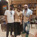 Vijay Deverakonda Instagram – My Fav boyss ❤️❤️
@sandeepreddy.vanga @gowtamnaidu