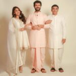 Vijay Deverakonda Instagram – We are a happy Family ❤️
We will make you all super duper happy from April 5th. 
#FamilyStar

Outfit: @chandrikaraamzofficial
Styling: @harmann_kaur_2.0
Photographer: @pauldavidmartinofficial
