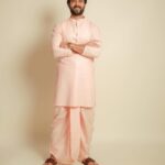 Vijay Deverakonda Instagram – We are a happy Family ❤️
We will make you all super duper happy from April 5th. 
#FamilyStar

Outfit: @chandrikaraamzofficial
Styling: @harmann_kaur_2.0
Photographer: @pauldavidmartinofficial
